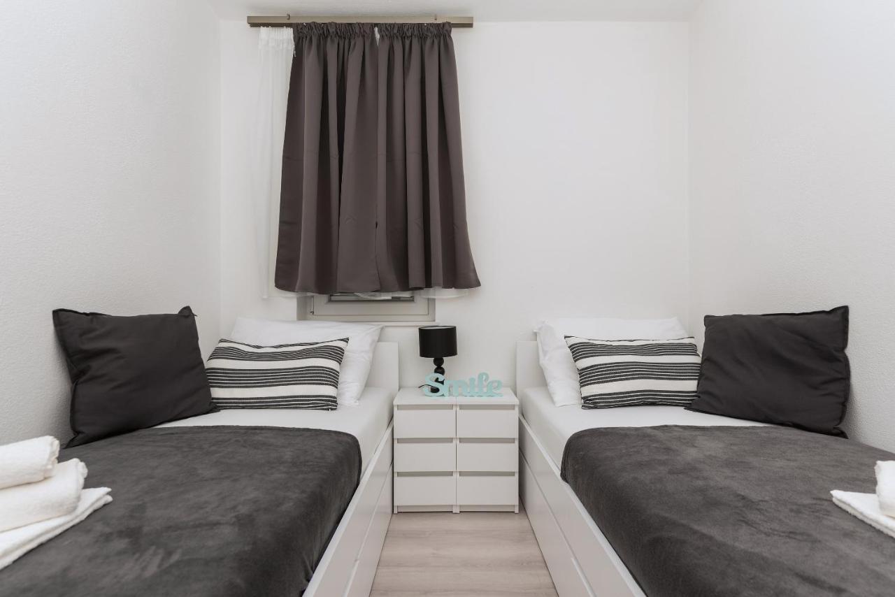 Apartment Sole Mio -Sea View Makarska Exterior foto